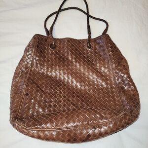 Elegant Brown Woven Shoulder Bag